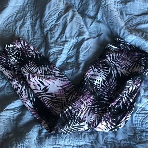 MOVING SALE! MUST GO! Ellie/Marika leggings